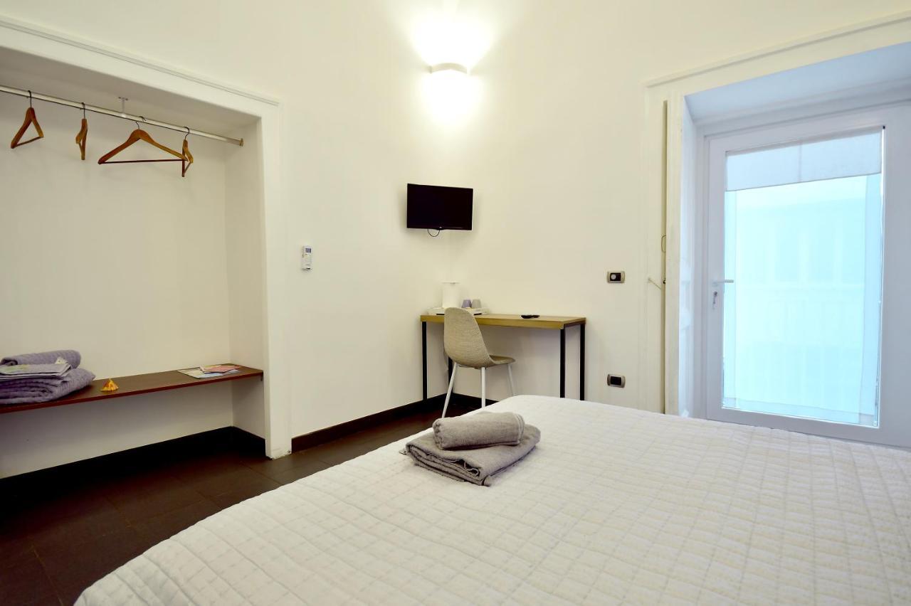 Di Affreschi E Volte Bed & Breakfast Napoli Ngoại thất bức ảnh